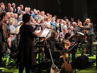 ANNA3 - De historie van Den Eene en Denandere - Het solidariteitskoor 'Frappant' in de Sint-Anna-ten-Drienkerk, Antwerpen Linkeroever